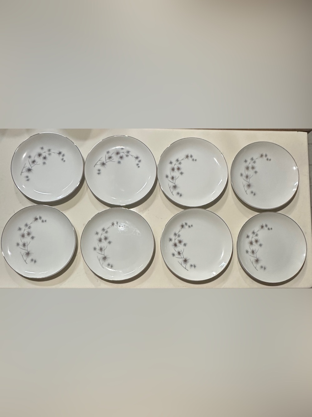 MCM Creative Fine China Platinum Star Burst Pattern 1014 Salad Plates 7.5” Se